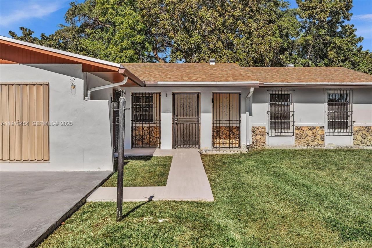 13011 SW 80th St, Miami, FL 33183 Photo