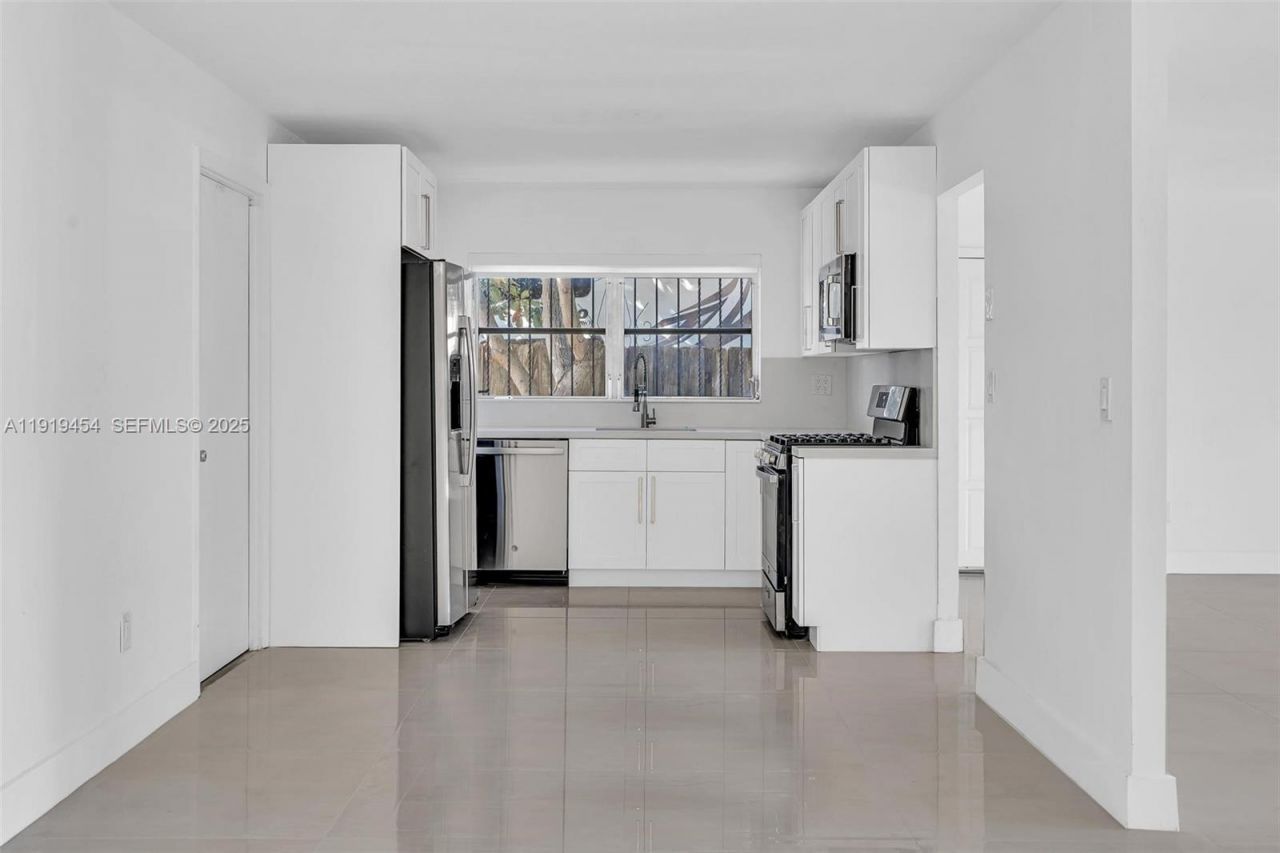 13011 SW 80th St, Miami, FL 33183 Photo