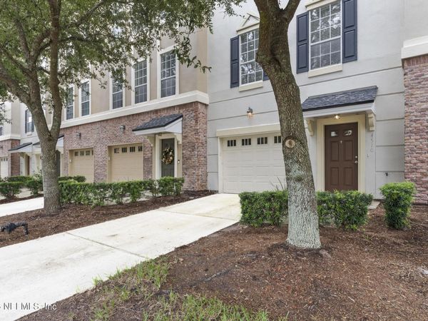 4510 CONGRESSIONAL Drive, Jacksonville, FL 32246