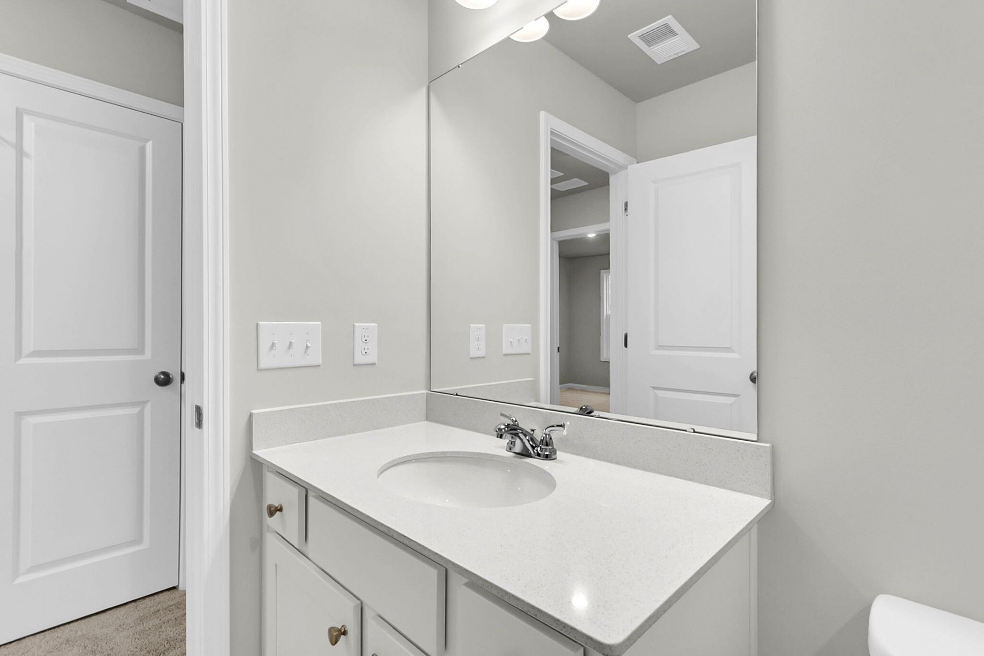 213 Central Creek Drive Photo 54