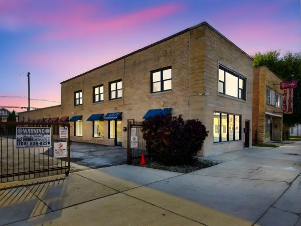 6121 W Belmont Avenue, Chicago, IL 60634