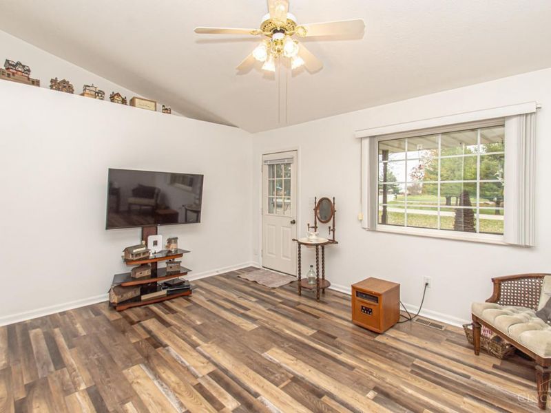 165 Norseman Drive, Lakengren, OH 45320 Photo 8