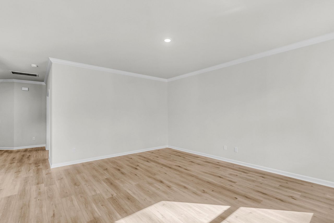 217 Central Creek Drive Photo 14