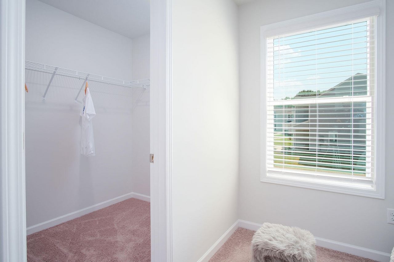 217 Central Creek Drive Photo 22