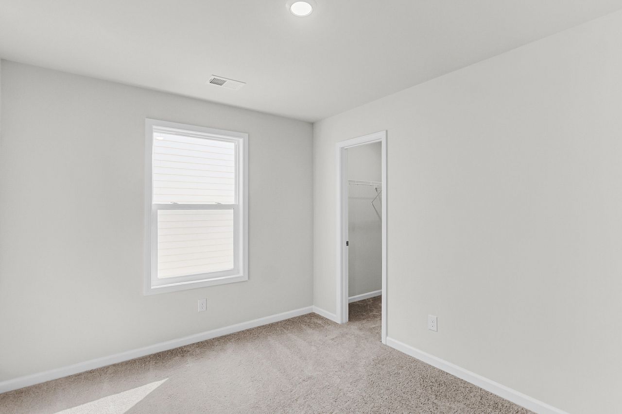 217 Central Creek Drive Photo 29
