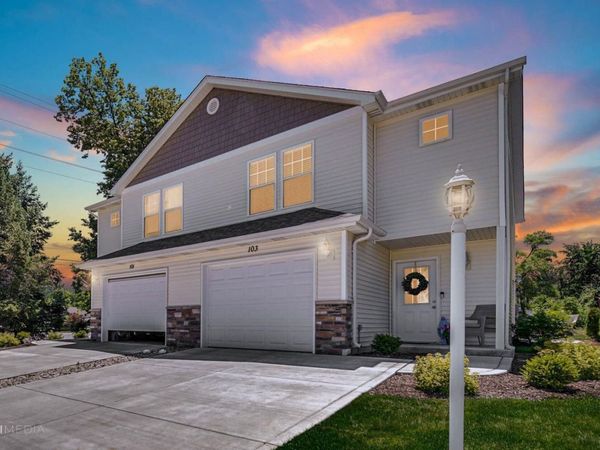 103 Summertree Drive, Chesterton, IN 46304