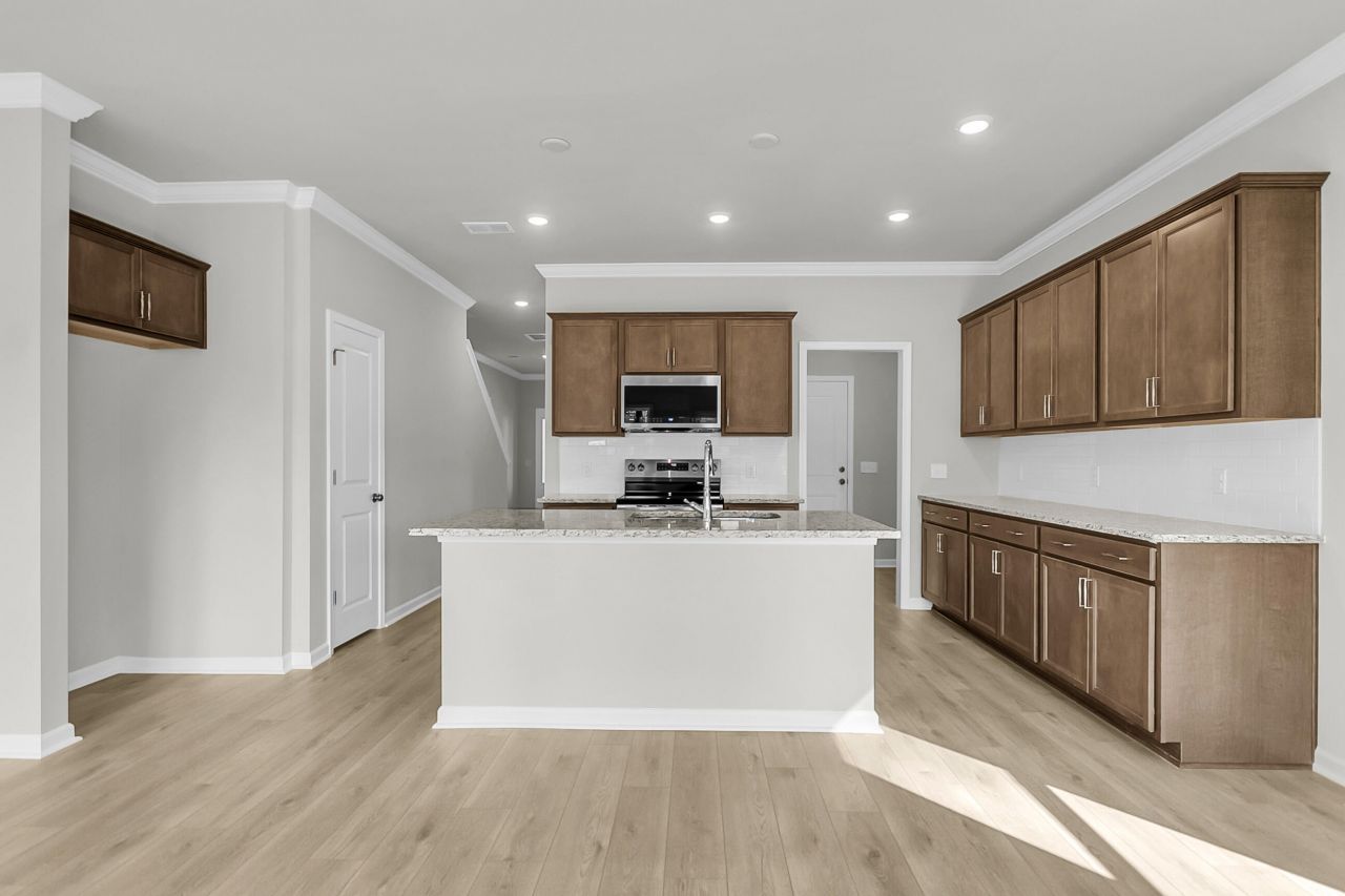 221 Central Creek Drive Photo 10