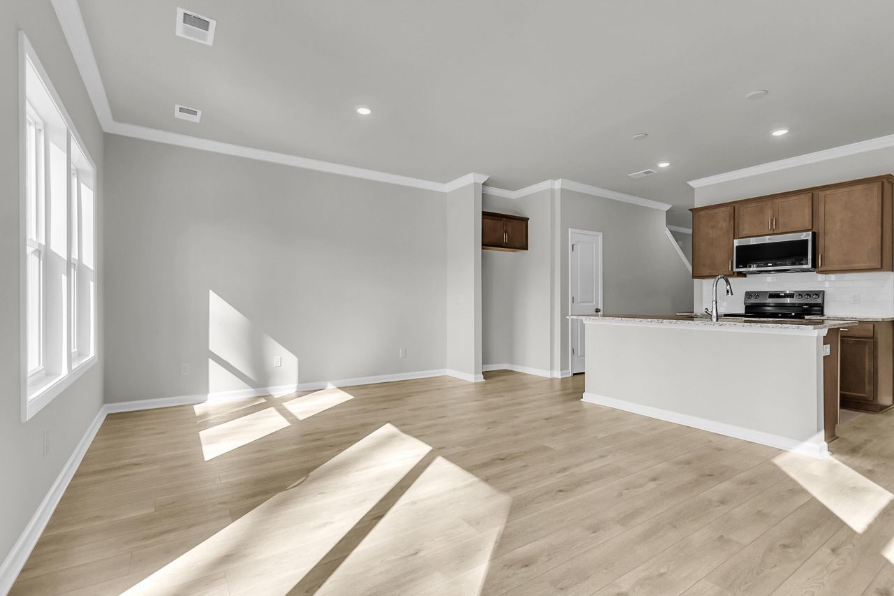 221 Central Creek Drive Photo 12