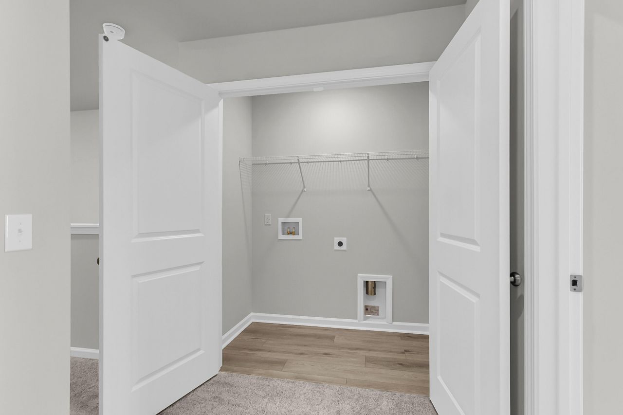 221 Central Creek Drive Photo 29