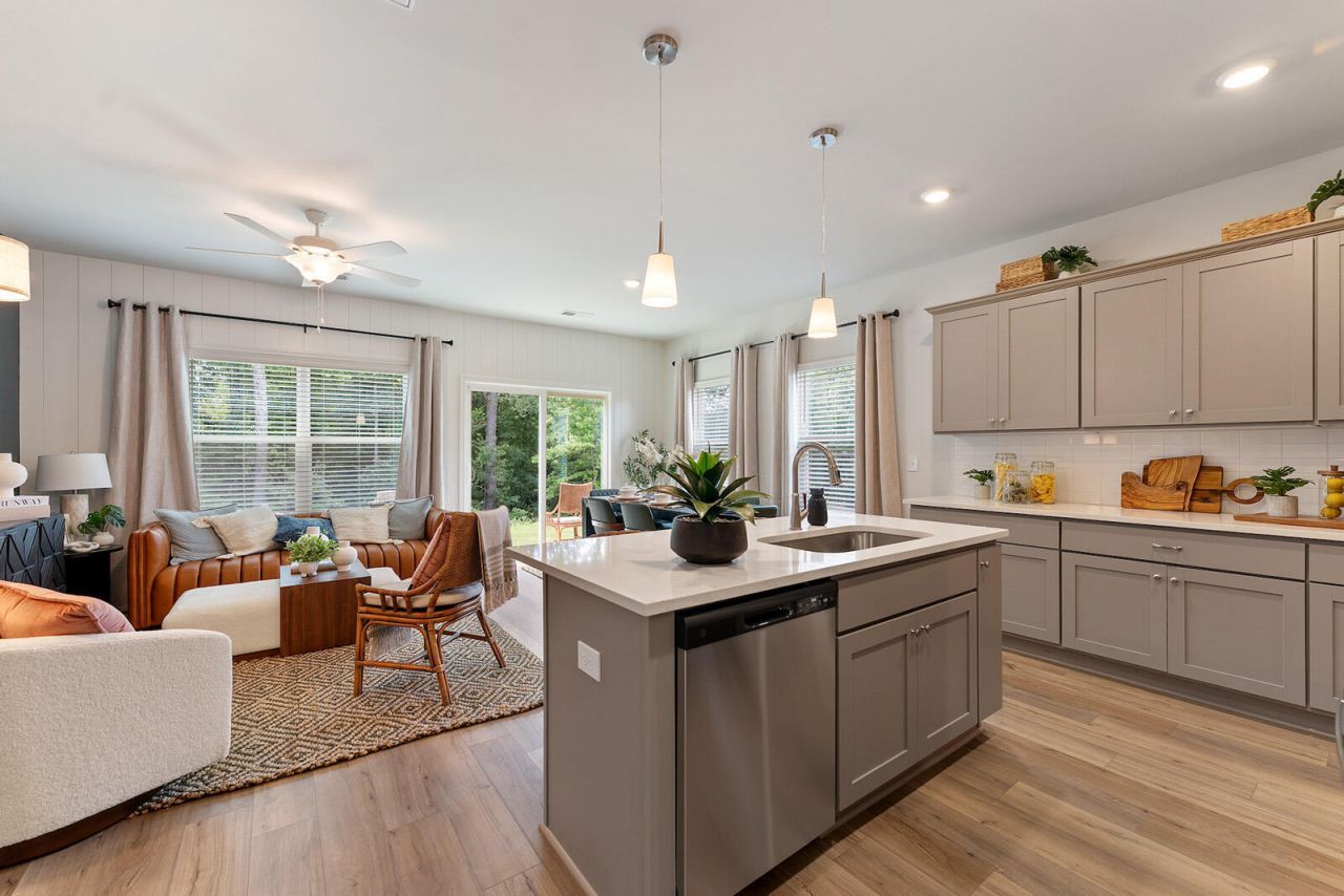 221 Central Creek Drive Photo 31