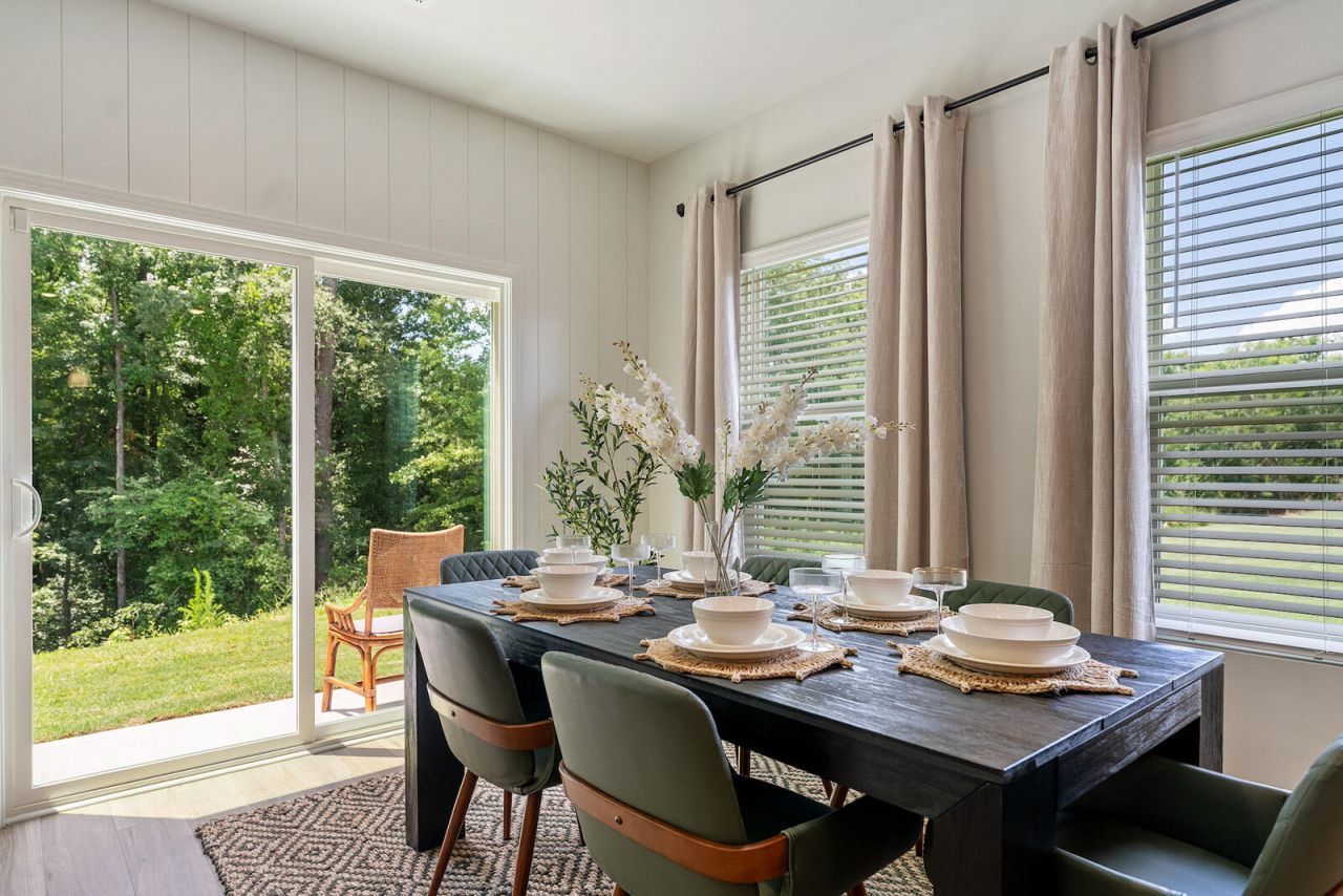 221 Central Creek Drive Photo 7