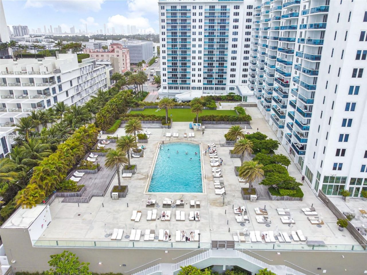 2301 Collins Ave, Unit 1512, Miami Beach, FL 33139 Photo