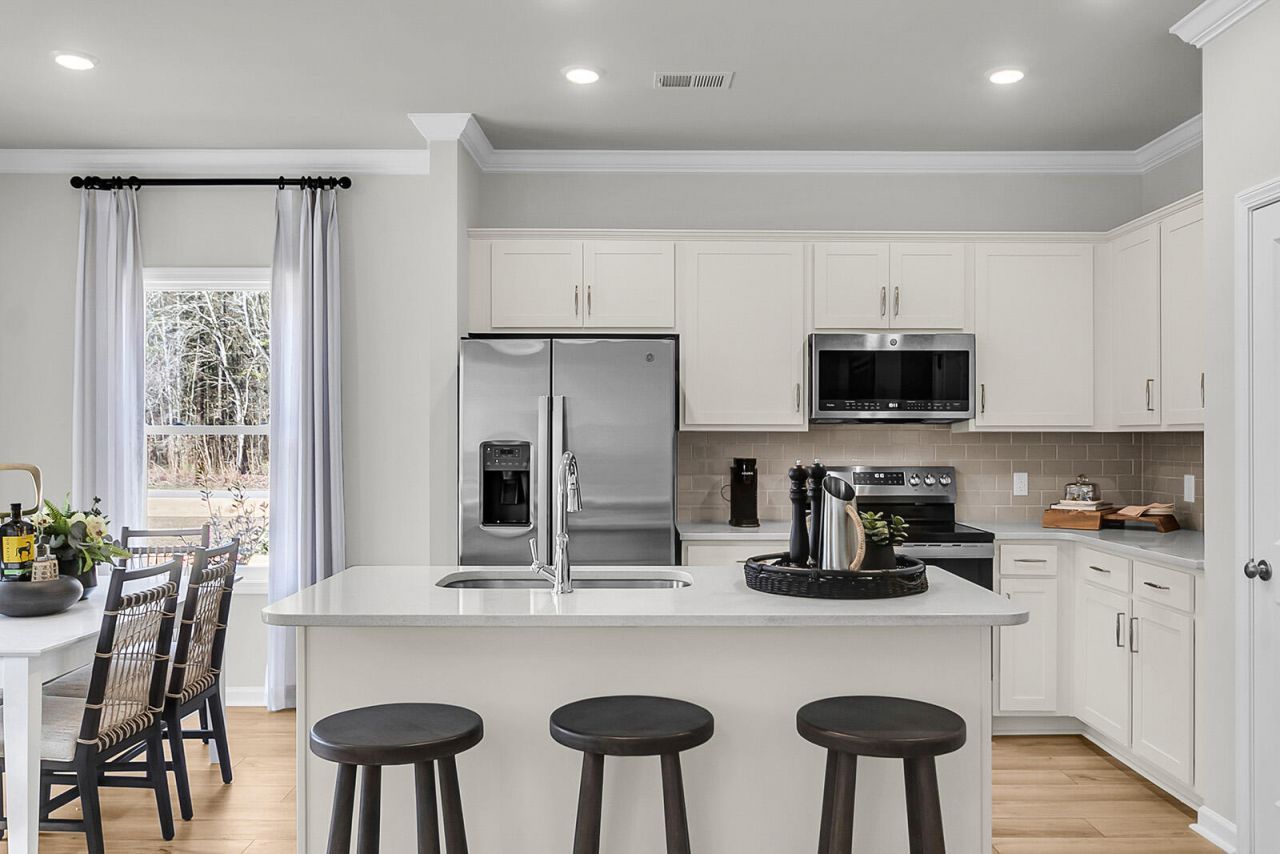 216 Central Creek Drive Photo 6