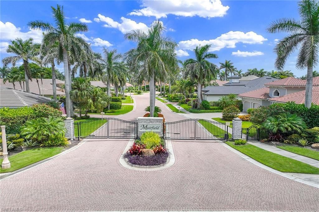 8752 Muirfield Dr, Naples, FL 34109 Photo
