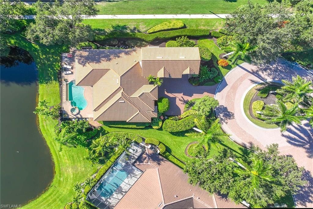 8752 Muirfield Dr, Naples, FL 34109 Photo