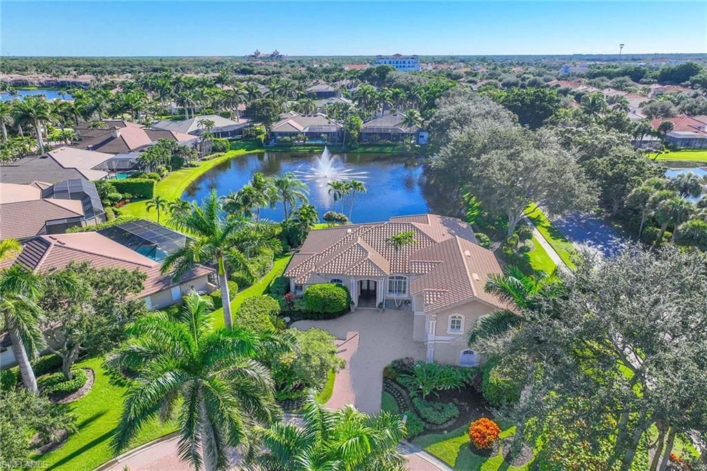 8752 Muirfield Dr, Naples, FL 34109 Photo