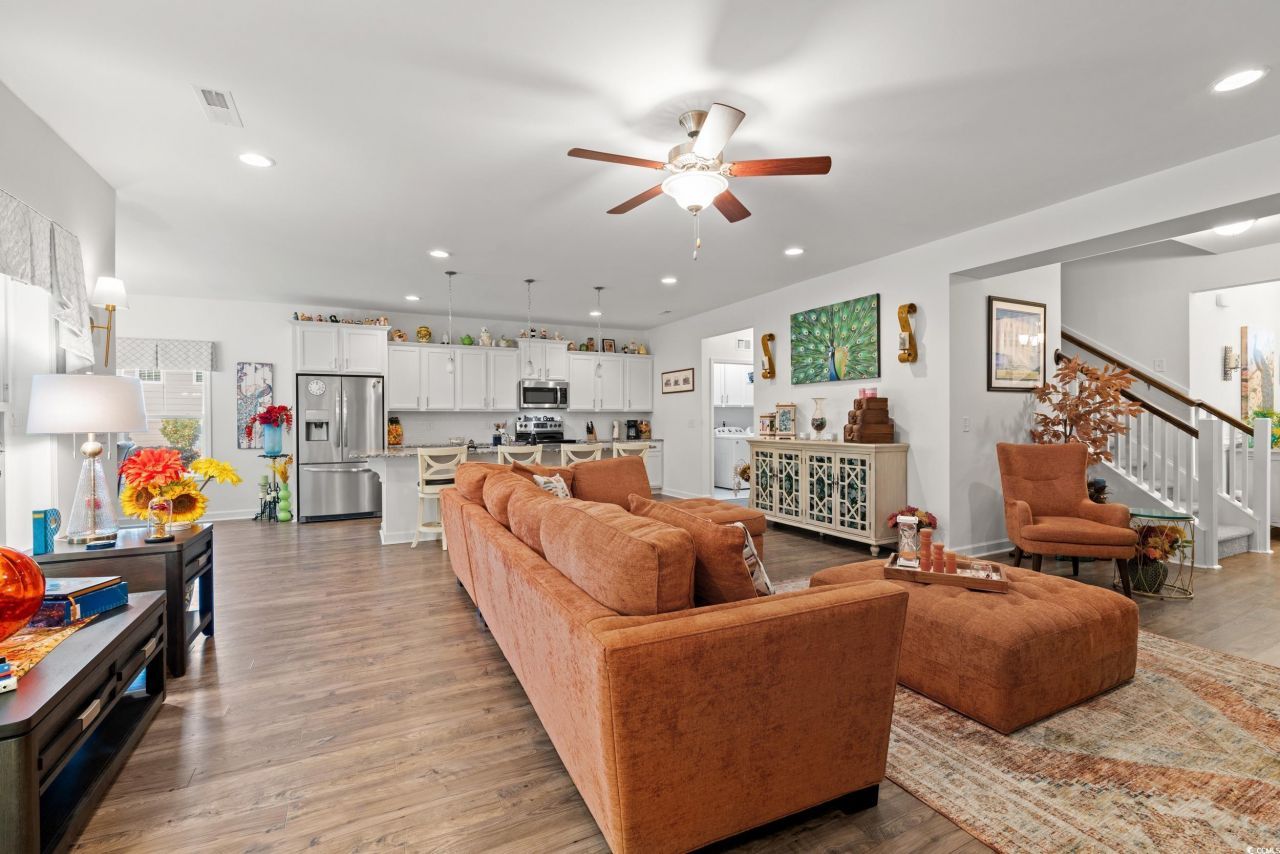 213 Board Landing Circle Photo 7