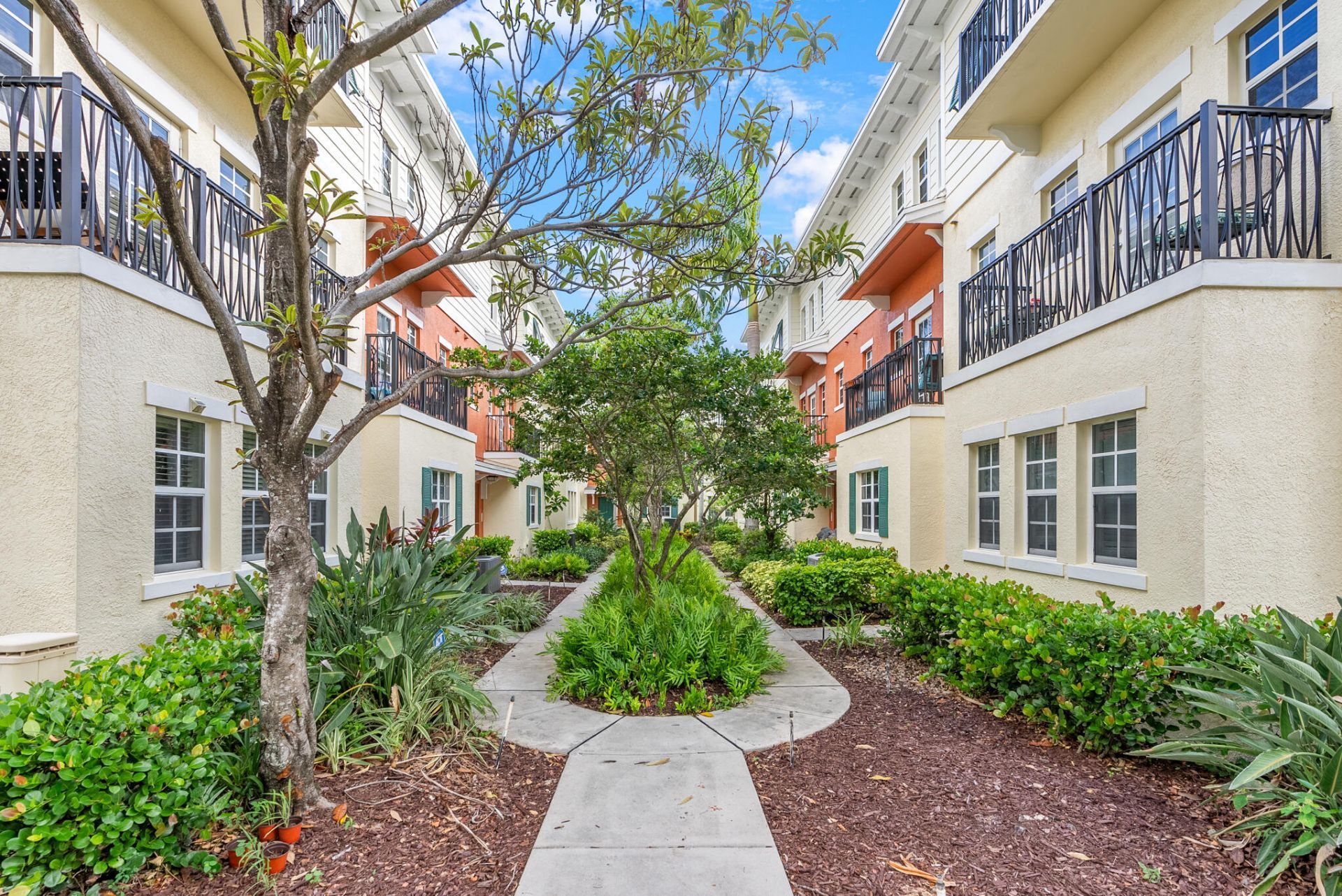 621 SW 2nd Drive, Unit 621, Pompano Beach, FL 33060 Photo