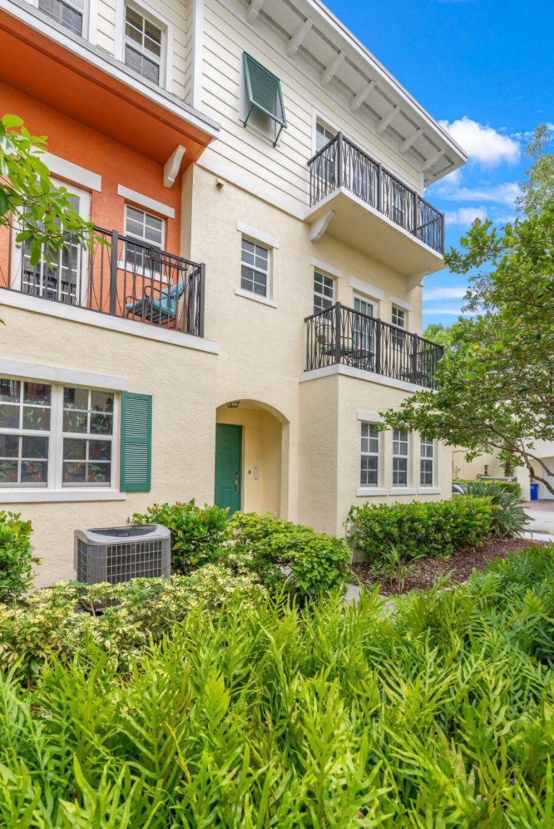 621 SW 2nd Drive, Unit 621, Pompano Beach, FL 33060 Photo