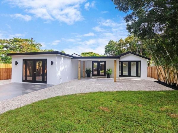 537 NE 14th Court, Fort Lauderdale, FL 33304