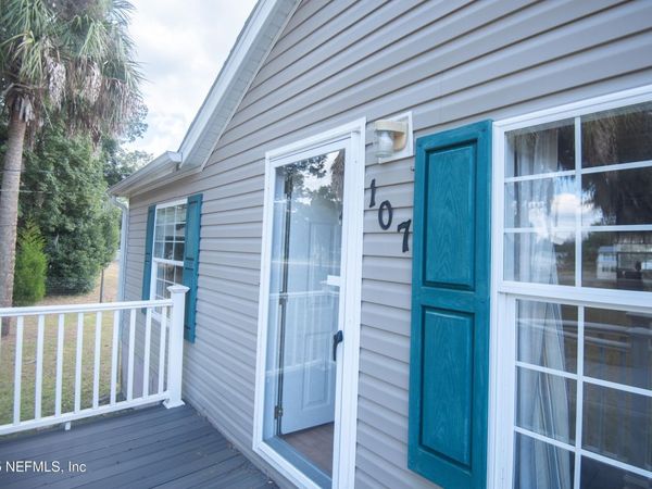 107 FOLKLORE Drive, Satsuma, FL 32189