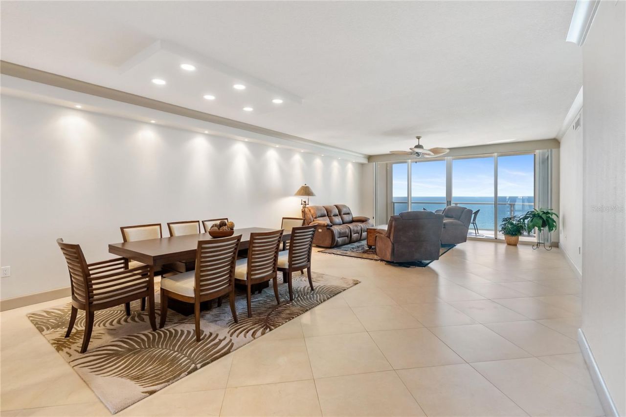 1800 Benjamin Franklin Drive, Unit B809, Sarasota, FL 34236 Photo