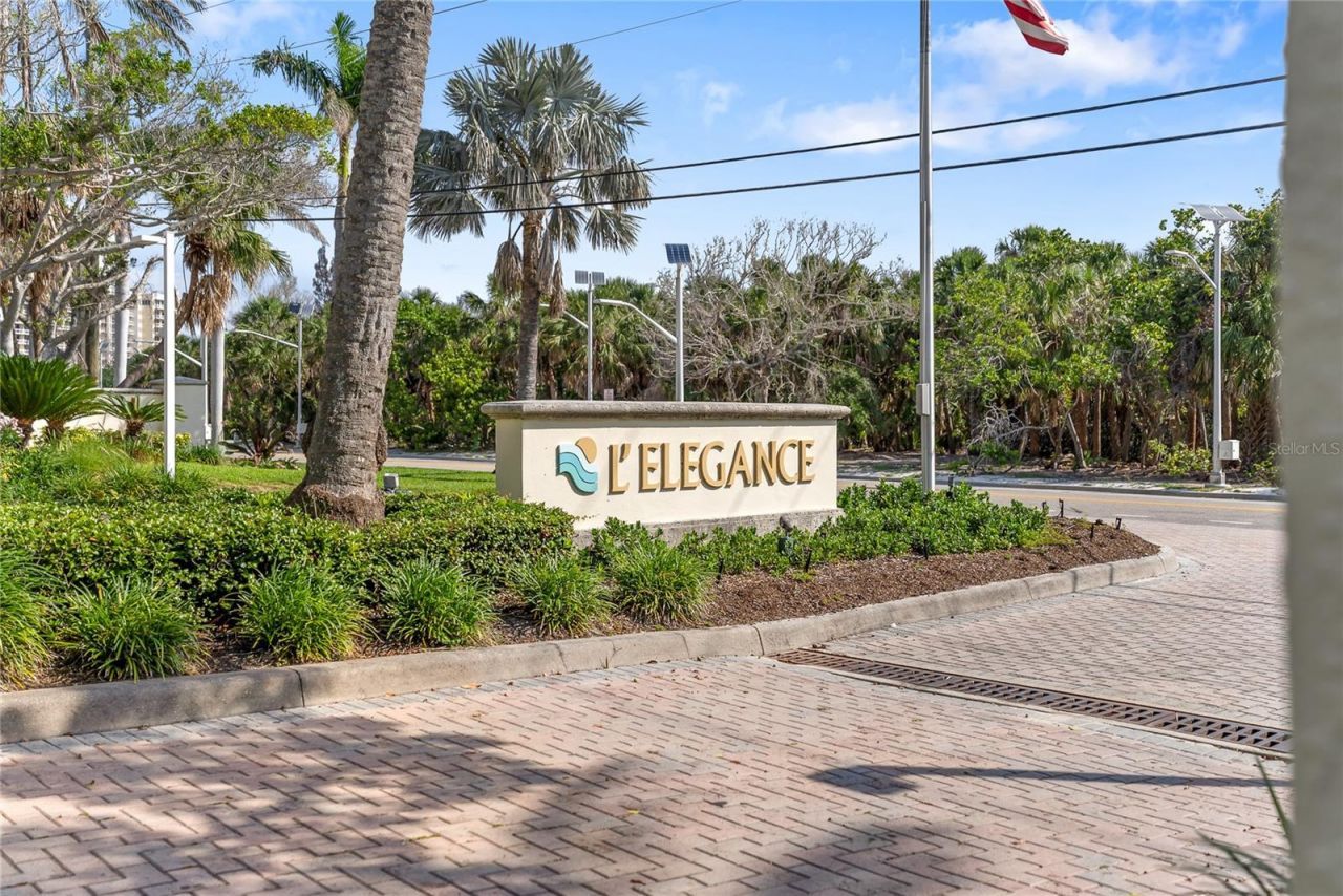 1800 Benjamin Franklin Drive, Unit B809, Sarasota, FL 34236 Photo