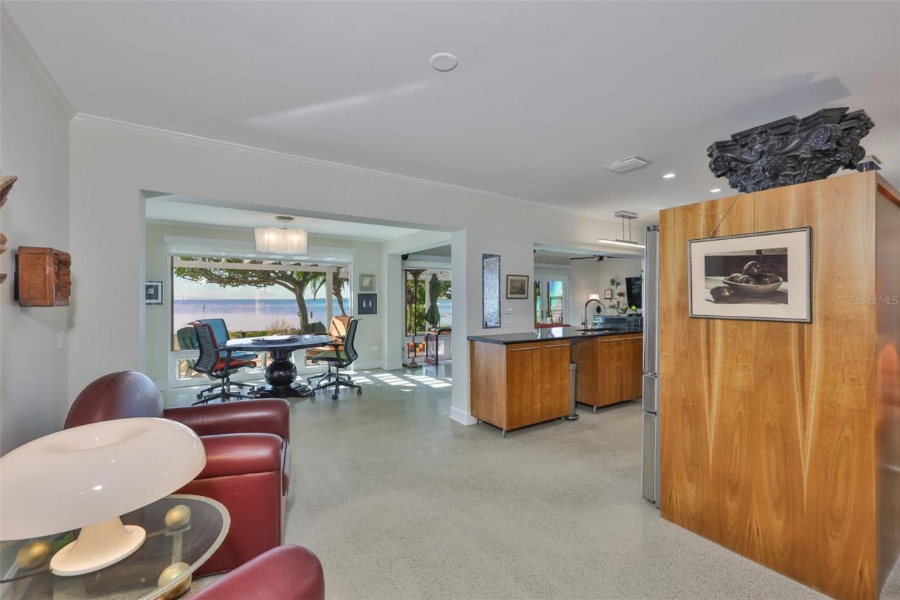 2158 Blossom Way S, Saint Petersburg, FL 33712 Photo