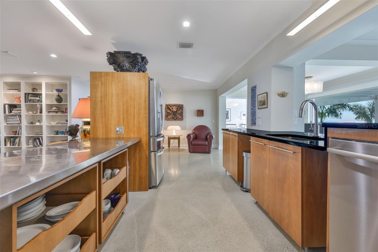 2158 Blossom Way S, Saint Petersburg, FL 33712 Photo