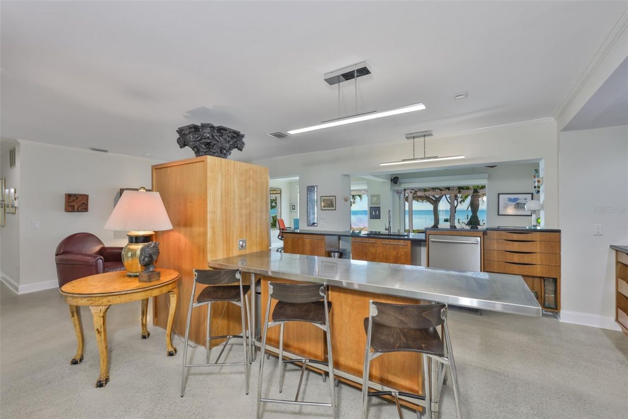 2158 Blossom Way S, Saint Petersburg, FL 33712 Photo