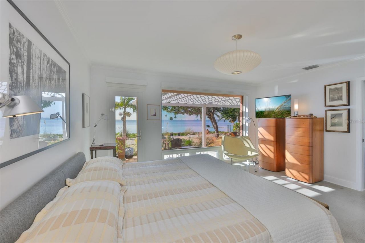 2158 Blossom Way S, Saint Petersburg, FL 33712 Photo