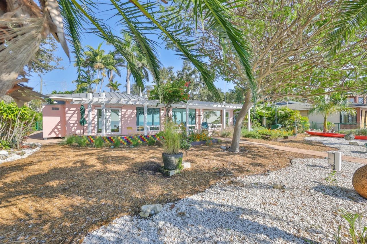 2158 Blossom Way S, Saint Petersburg, FL 33712 Photo