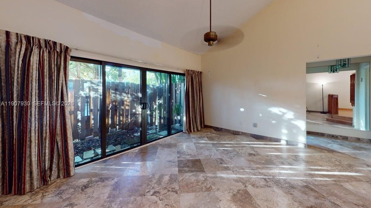 4222 SW 87th Ter, Davie, FL 33328 Photo