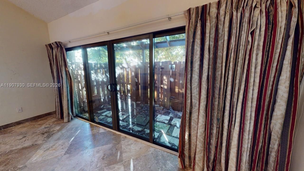 4222 SW 87th Ter, Davie, FL 33328 Photo