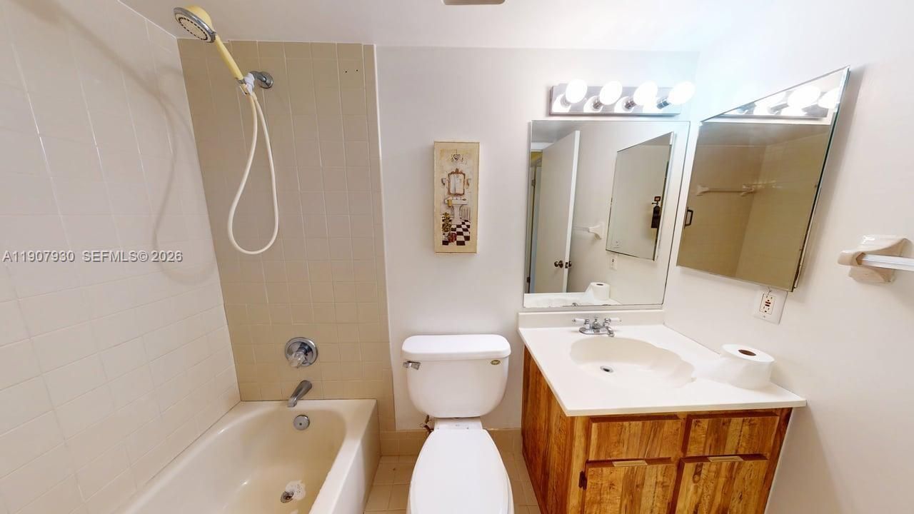 4222 SW 87th Ter, Davie, FL 33328 Photo