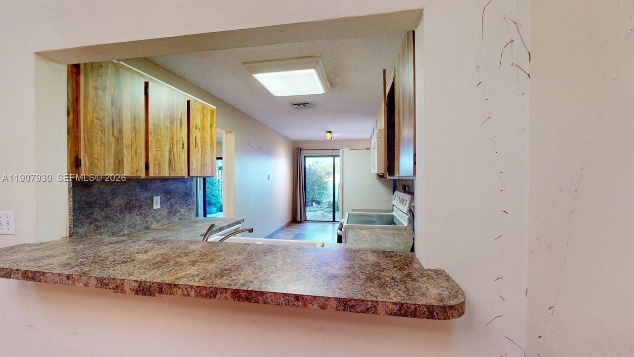 4222 SW 87th Ter, Davie, FL 33328 Photo