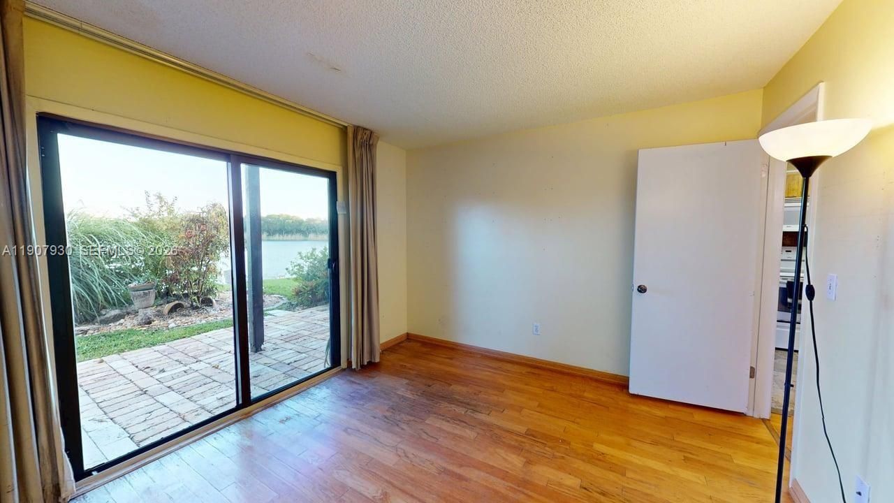 4222 SW 87th Ter, Davie, FL 33328 Photo