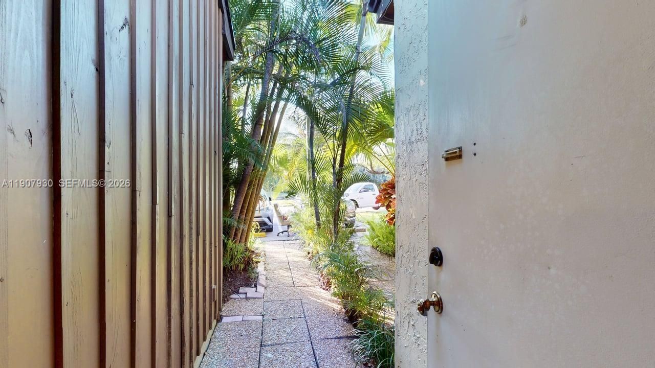 4222 SW 87th Ter, Davie, FL 33328 Photo