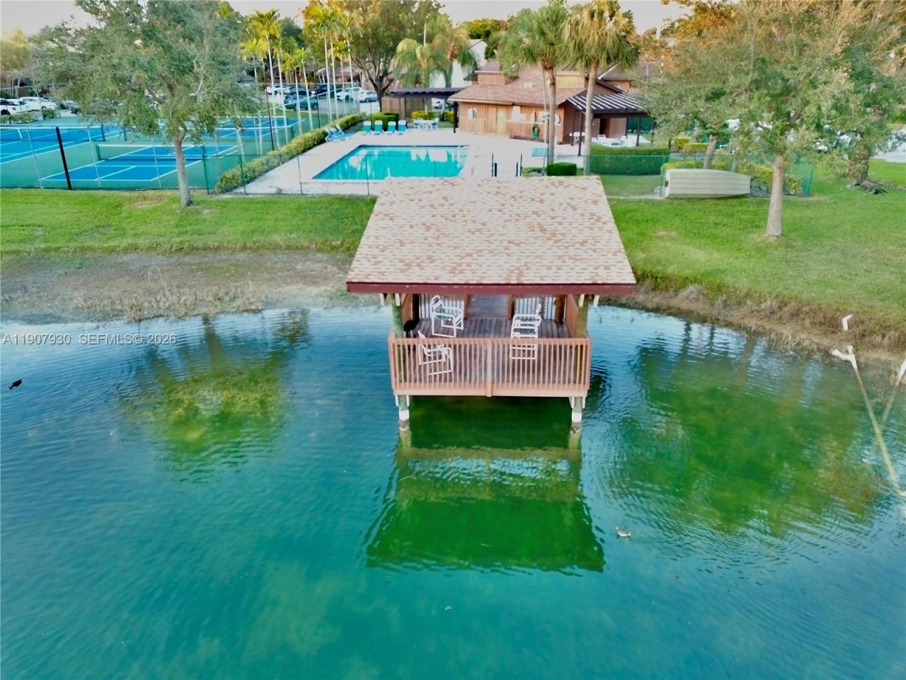 4222 SW 87th Ter, Davie, FL 33328 Photo