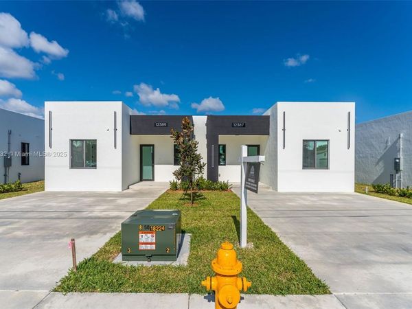 12389 SW 220 ST, Miami, FL 33170