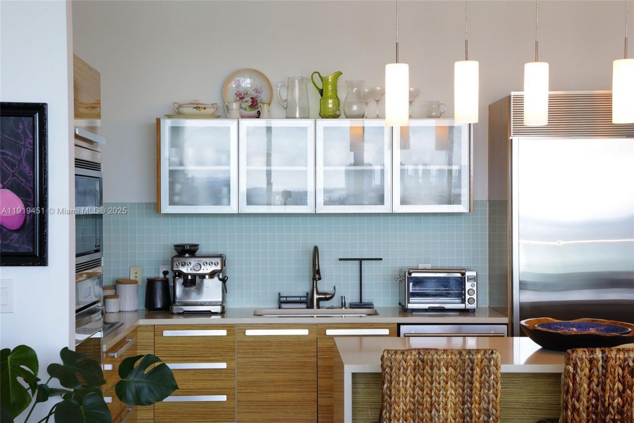 2020 N Bayshore Dr, Unit 1604, Miami, FL 33137 Photo