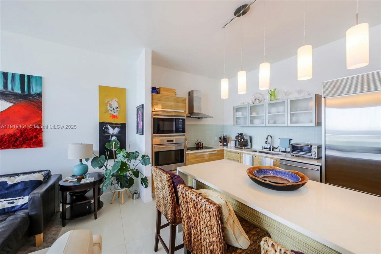 2020 N Bayshore Dr, Unit 1604, Miami, FL 33137 Photo