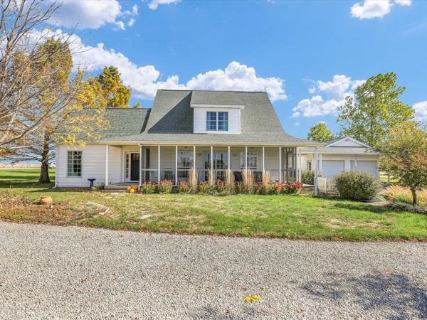 561 County Road 700 N, Sadorus, IL 61872