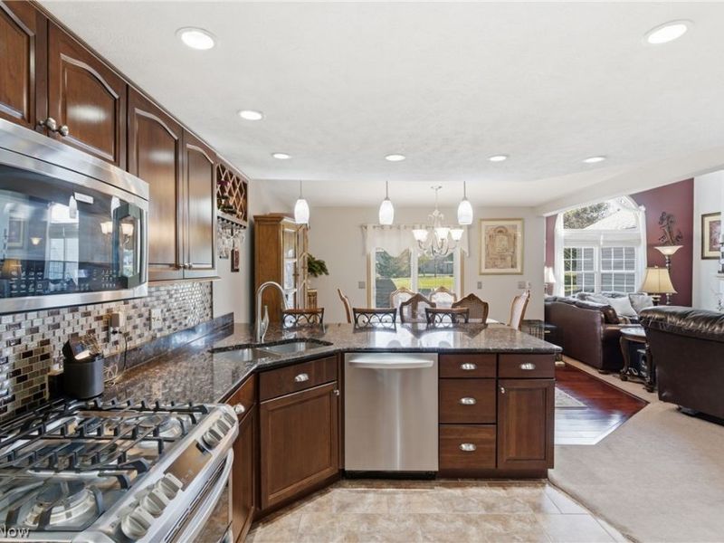 17209 Sun Meadow Trail, Strongsville, OH 44149 Photo 16