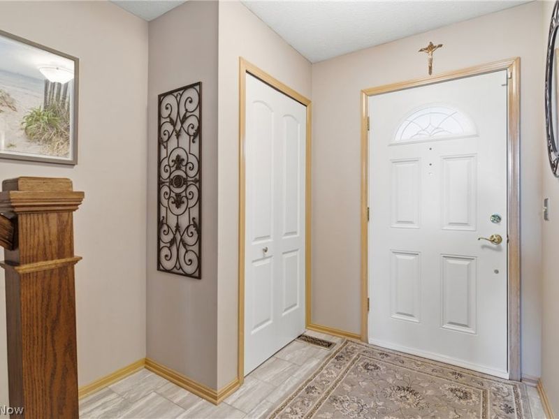 17209 Sun Meadow Trail, Strongsville, OH 44149 Photo 5