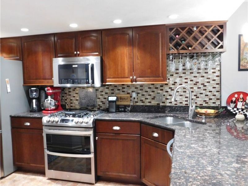 17209 Sun Meadow Trail, Strongsville, OH 44149 Photo 5