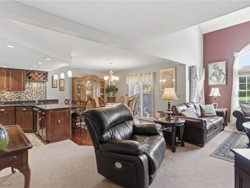 17209 Sun Meadow Trail, Strongsville, OH 44149 Photo 8