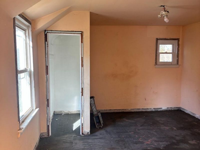 2327 Losantiville Avenue, Golf Manor, OH 45237 Photo 3