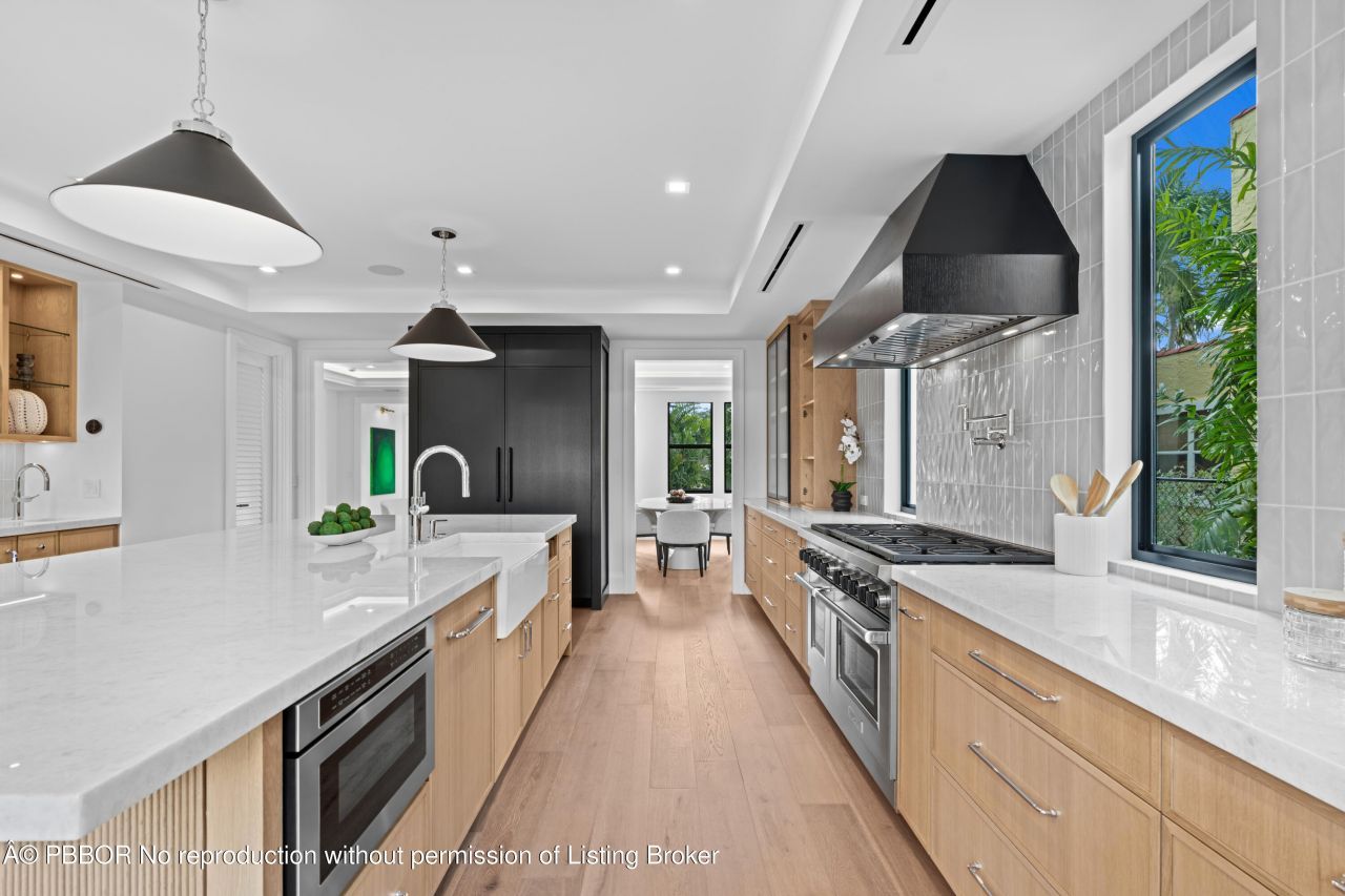 317 Greymon Drive, West Palm Beach, FL 33405 Photo