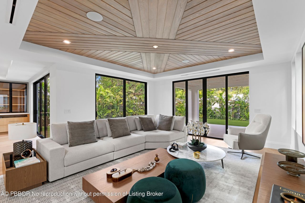 317 Greymon Drive, West Palm Beach, FL 33405 Photo